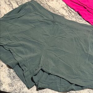 Old Navy Womens Forest Green Casual Pull-On Shorts